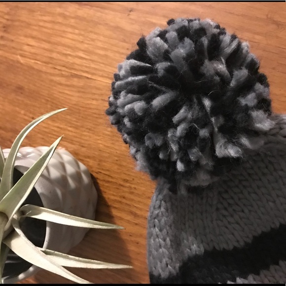 Knitted Pom Beanie - Picture 3 of 3